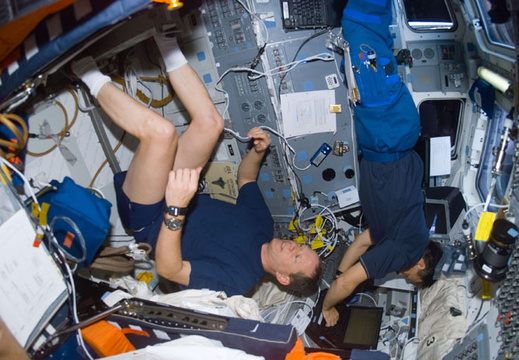 STS107-E-05687