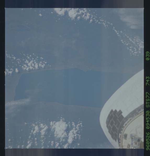 STS077-743-039.jpg