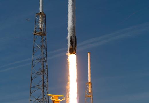 FALCON 9