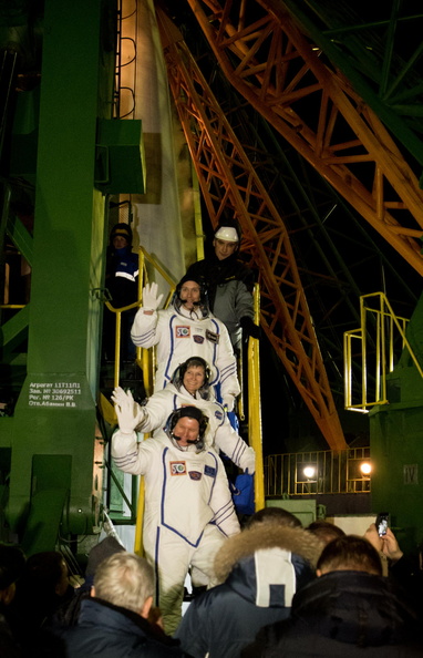 thom_astro_30356049404_Expedition 50 Crew Board Soyuz.jpg