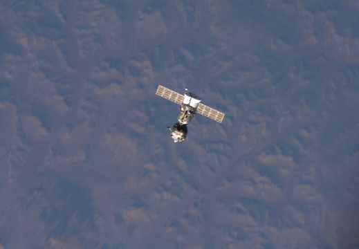 nasa2explore 7999902800 The Soyuz TMA-04M Spacecraft Departs