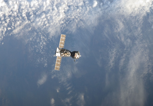 nasa2explore 7999903198 The Soyuz TMA-04M Spacecraft Departs