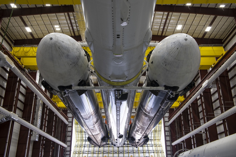 spacex-falcon-heavy-in-hangar-before-static-fire-test-for-nasas-psyche-mission_53222357901_o.jpg