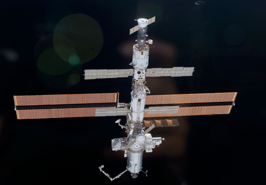 STS110-E-5918