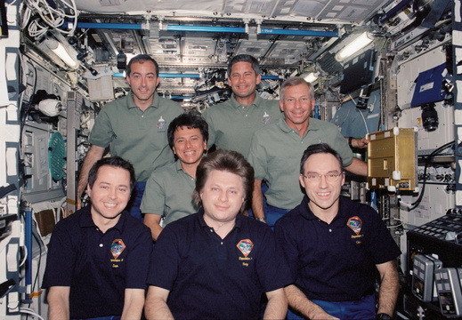 STS111-320-015