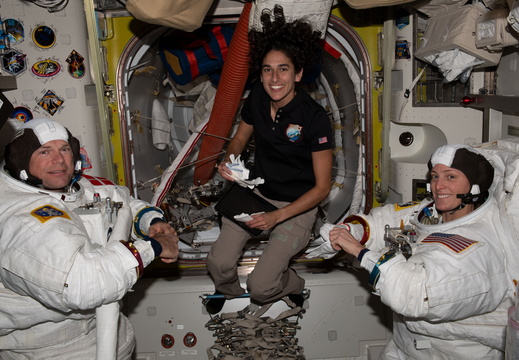 ISS070-E-002420