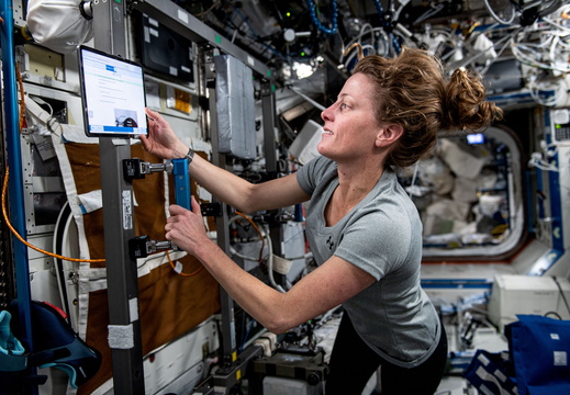ISS070-E-000501