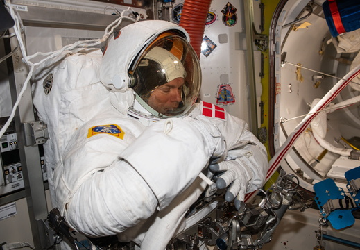 ISS070-E-002033