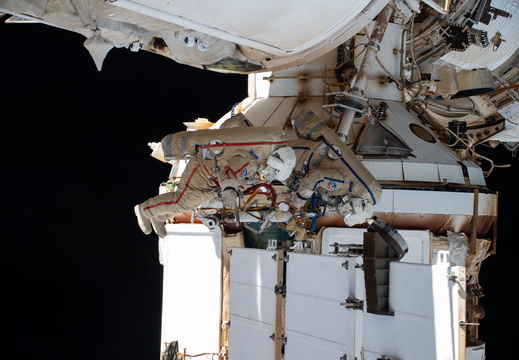 ISS070-E-009114