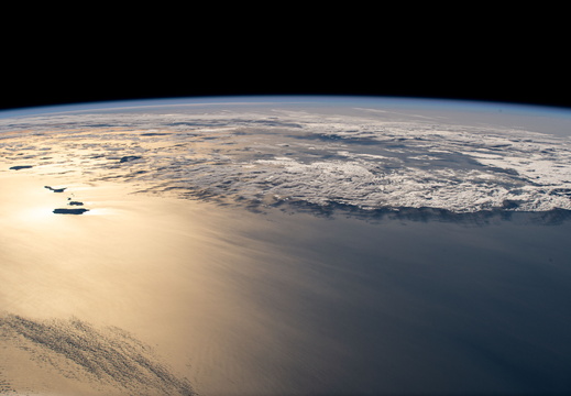 ISS070-E-052303