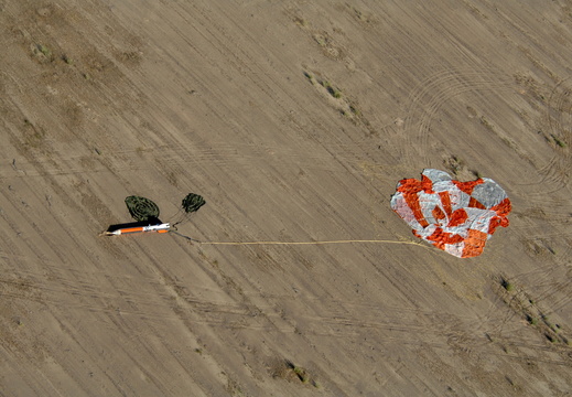 JSC2010-E-058381