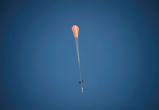 JSC2010-E-165933