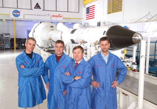 JSC2010-E-057253