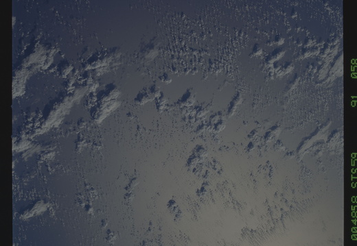 STS059-091-058