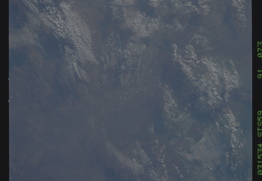 STS059-091-073