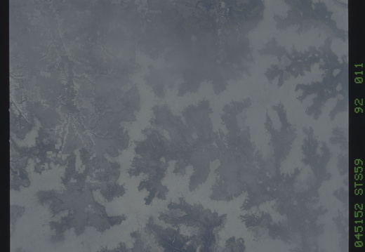 STS059-092-011