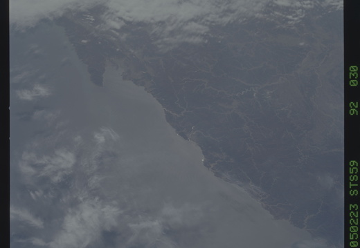 STS059-092-030
