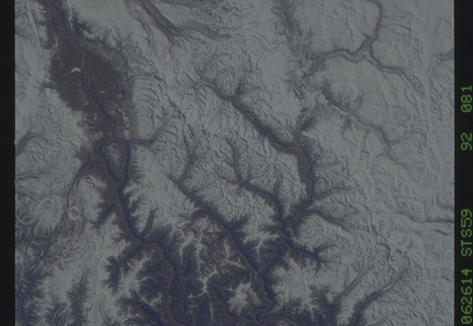 STS059-092-081