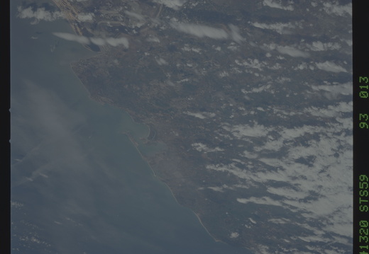 STS059-093-013
