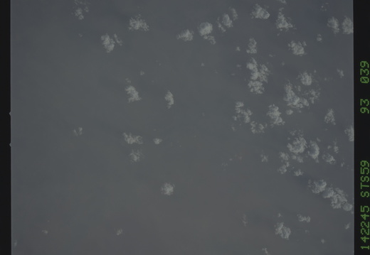 STS059-093-039