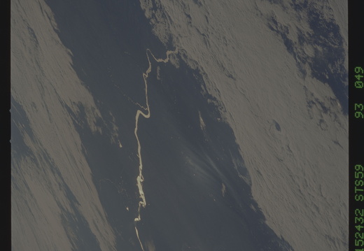 STS059-093-049