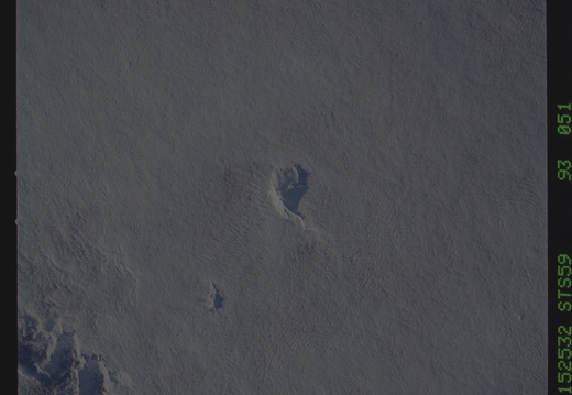 STS059-093-051
