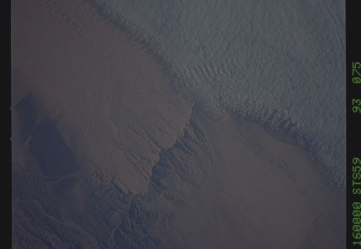STS059-093-075