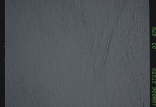 STS059-093-076