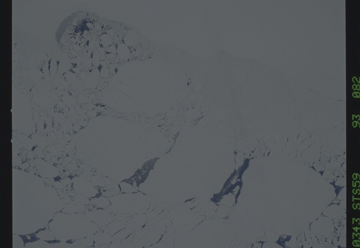 STS059-093-082