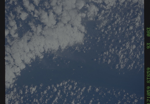 STS059-093-083