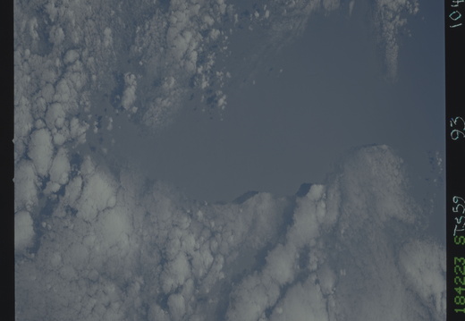 STS059-093-104