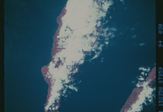 STS059-094-030