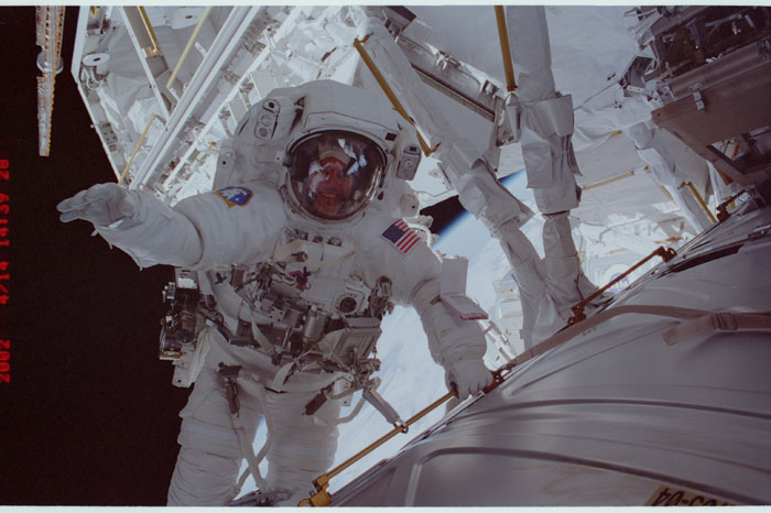 STS110-336-004.jpg