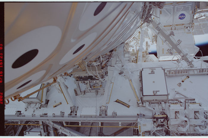 STS110-334-015.jpg