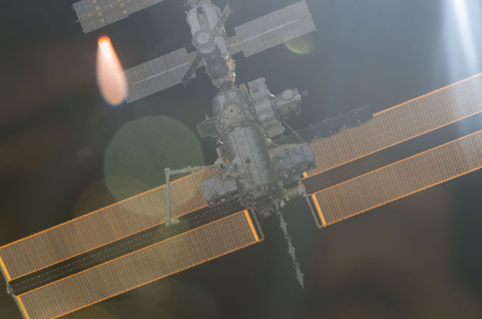 STS110-E-05942