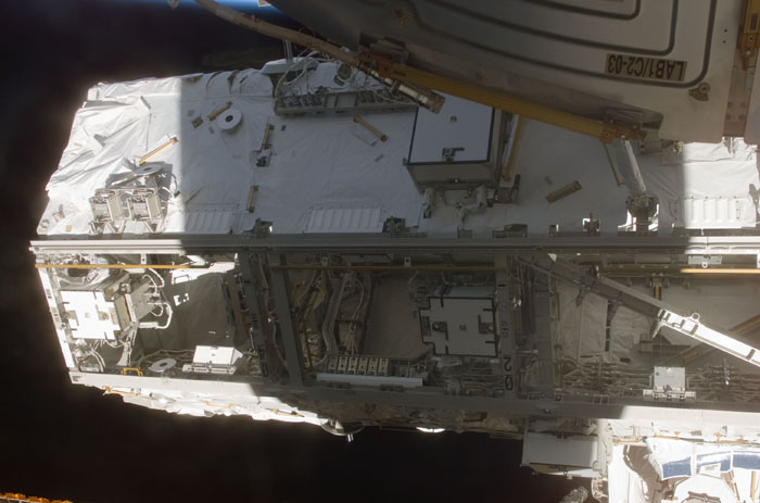 STS110-E-05987.jpg