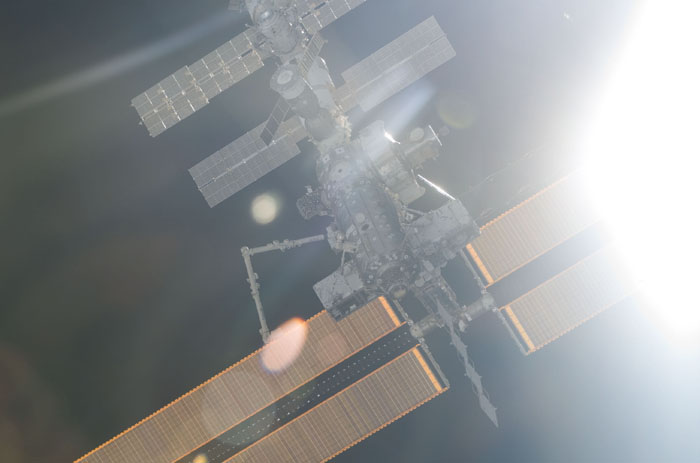 STS110-E-05947