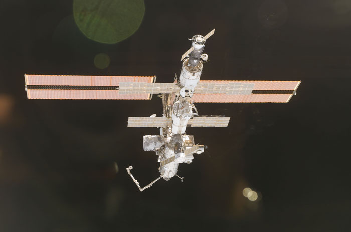 STS110-E-05911