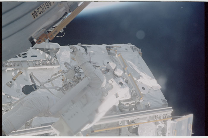 STS110-366-030.jpg