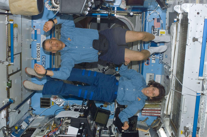STS110-E-05415