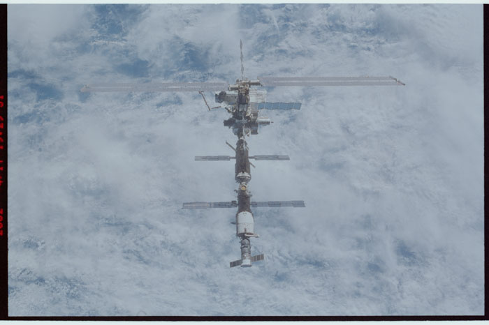 STS110-338-015.jpg