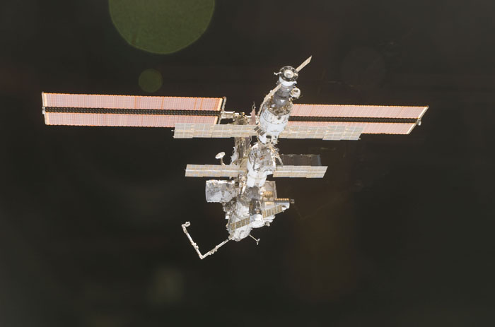 STS110-E-05907