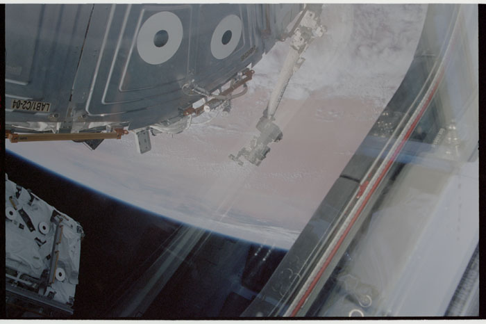 STS110-354-024.jpg