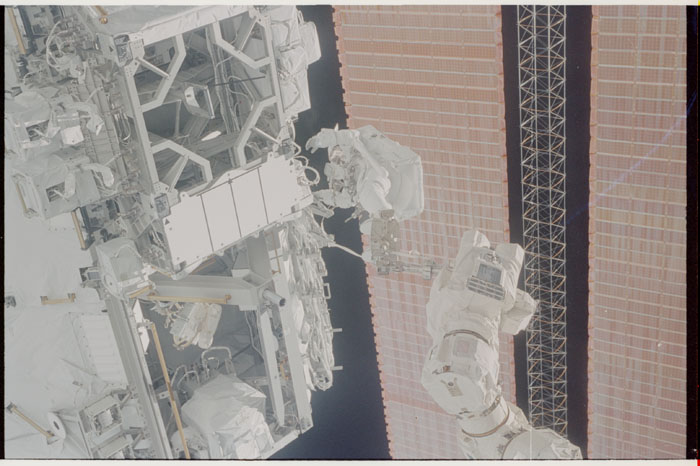 STS110-372-037.jpg