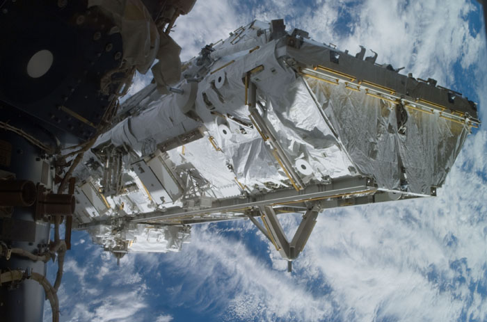 STS110-E-05165