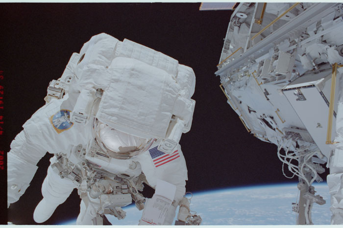 STS110-336-021.jpg