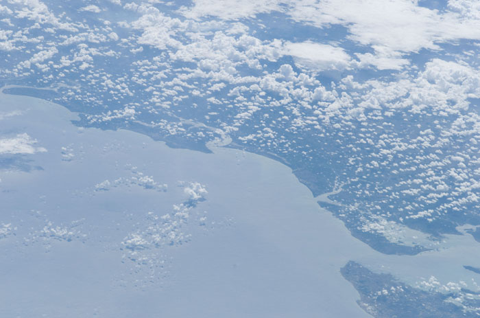STS107-E-05792