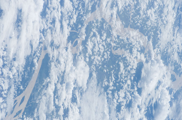 STS107-E-05760