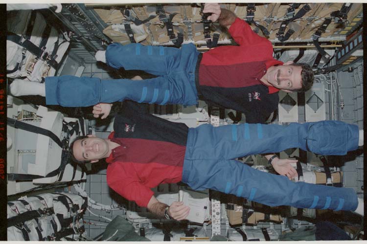 STS106-369-032.jpg