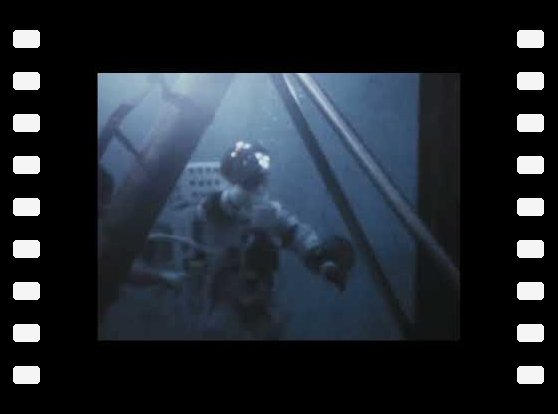 Neil Armstrong EVA underwater 1/6G training - 1969 Nasa footages